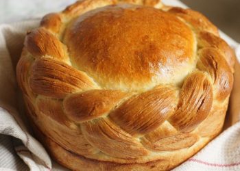 Grčki božićni hleb