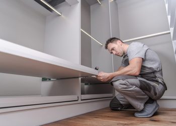 izrađuje se nameštaj po meri