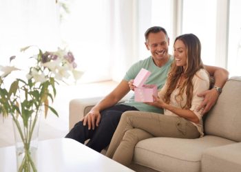 Kako izabrati savršen poklon za ženu u svakoj prilici