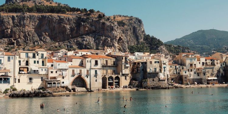 Sicilija more
